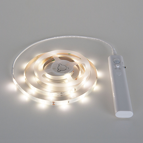 LED лента Elektrostandard Набор светодиодной подсветки 6V 1m 2,4W IP65 с датчиком движения (SLS 01 CW IP 65)