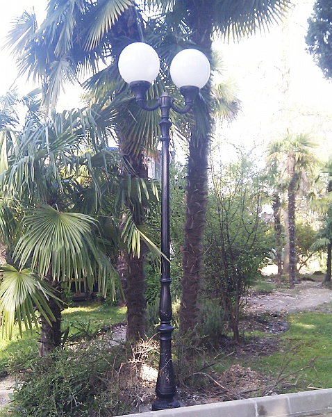 Столб фонарный уличный Fumagalli Globe 400 G40.205.R20.AYE27